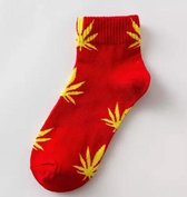 Wiet enkelsokken - Cannabis enkelsokken - Wietsokken - Cannabissokken - rood-geel - Unisex Enkelsokken - Maat 36-45