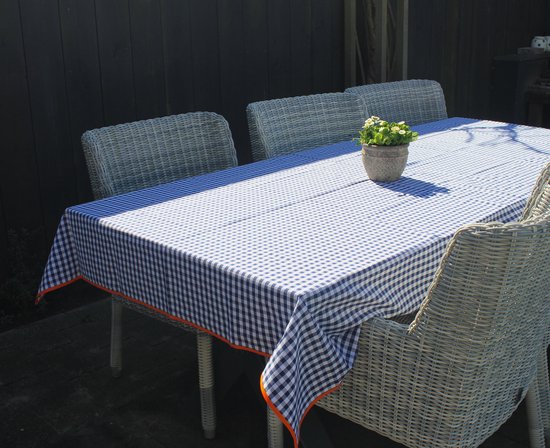 Blauw geruiten tafelkleed met oranje bies 140 x 240 | bol