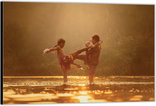 Dibond –Boksende Kinderen– 40x30 Foto op Aluminium (Wanddecoratie van metaal)