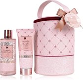 Luxe Geschenkset: Romantic Dreams Tea Rose&Velvet: 200 ml douchegel, 100 ml bodylotion in grote BeautyCase