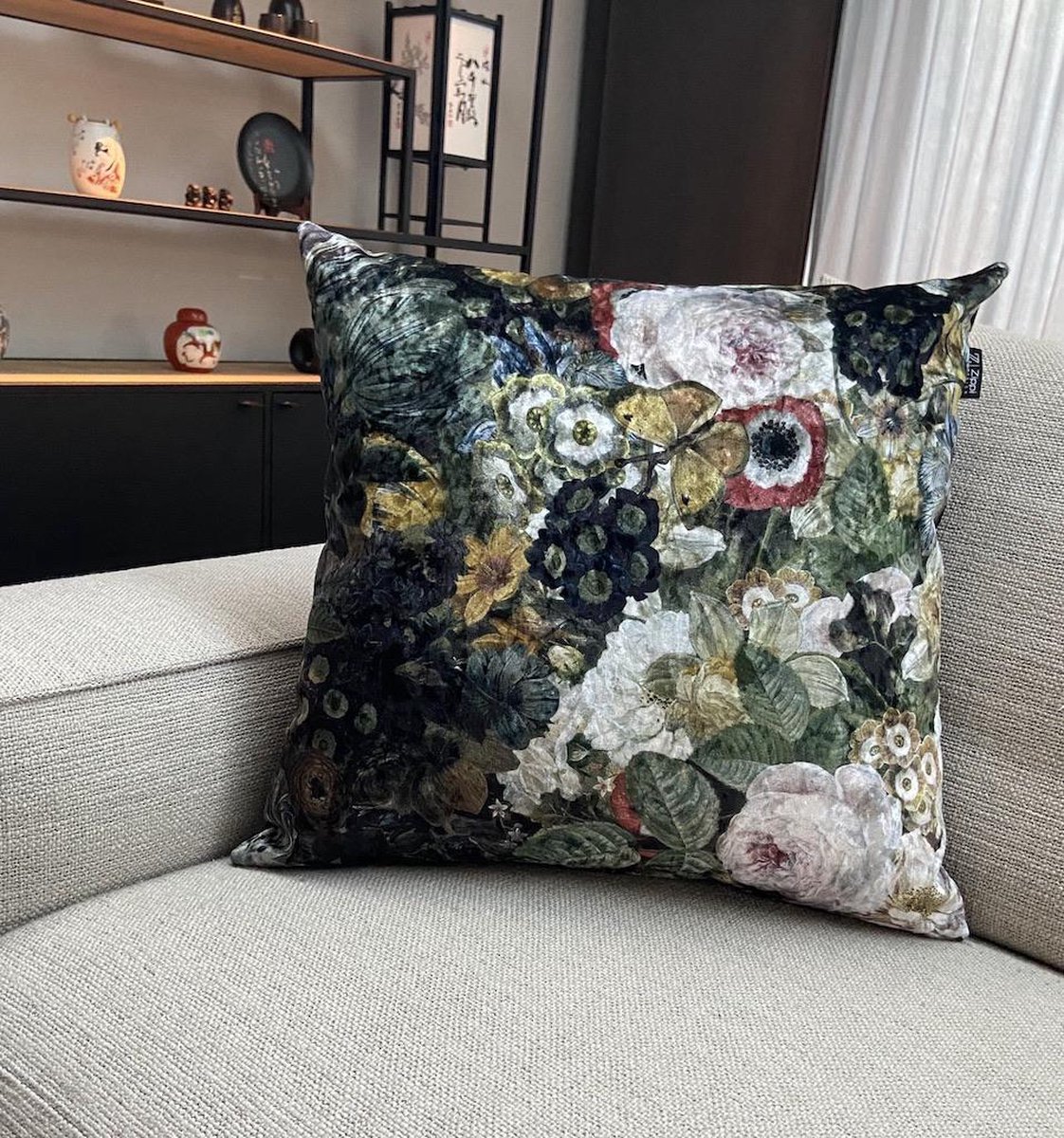 Zippi Design Flower Art Sierkussen Fluweel 45x45 cm Luxe (veren vulling) bloemen kussen kleur zwart geel groen