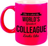 Worlds Greatest Colleague cadeau koffiemok / theebeker neon roze 330 ml