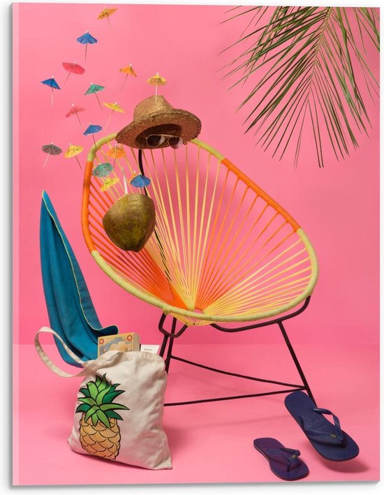 Acrylglas - Strandstoel met Strandspullen op Roze Achtergrond - 30x40cm Foto op Acrylglas (Met Ophangsysteem)