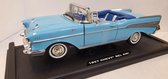 MotorMax Chevrolet Bel Air Cabriolet 1957 Licht Blauw 1:18