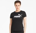Vrouw draagt een zwart PUMA t-shirt met wit Puma logo op de borst.
