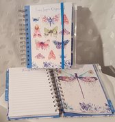 LIBOZA - English notebook-organiser ´I am Super Organised´- INCLUDING PEN - Butterflies illustrations -  specific for 2021 - Teenage girl -18 x 15 -  175 pages - hardcover - present - cadeau 