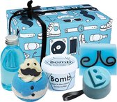 Bomb Cosmetics New Age Hipster Gift Pack kado doos met bad, zeep en verzorgingsproducten
