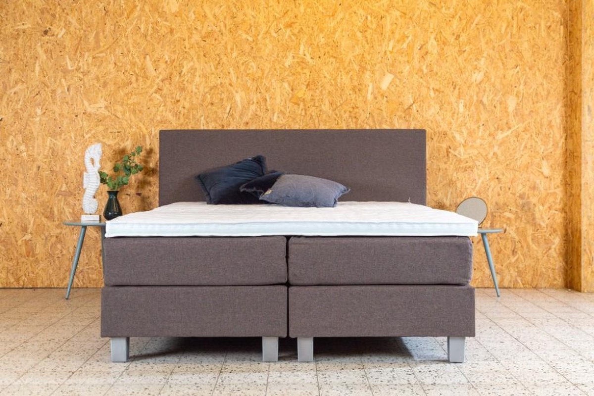 PITT Boxspring Lummel - 140x200 cm - Taupe bruin - Compleet - Inclusief Topmatras koudschuim
