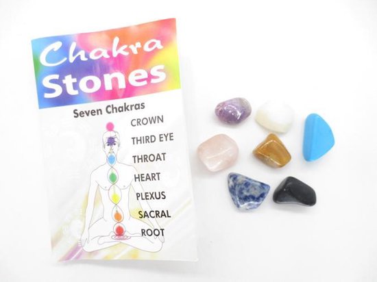 7 pierres de chakra différentes dans un sac