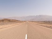 Poster Down The Road Oman (Liggend) - 30x40 cm Met Fotolijst - Landschap Poster - WALLLL