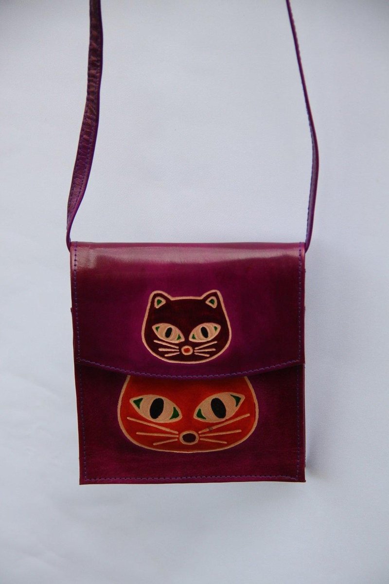 1001musthaves.com Paarse leren dames schouder tas met katten print 16 x 18 cm