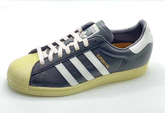 Adidas Superstar (Zwart/Crème) - Maat 42 2/3 | bol.com
