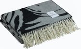 Clavo; hoge kwaliteit kasjmier plaid. Geweven in een speciaal ontworpen zebra print. Geproduceerd in Duitsland.