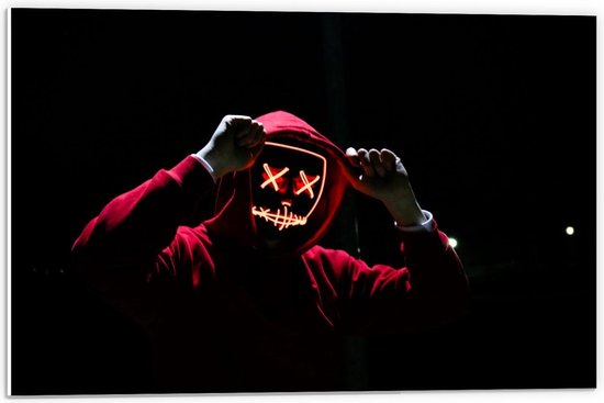 Forex - Jongen Draagt Lichtgevend Rood Masker - 60x40cm Foto op Forex