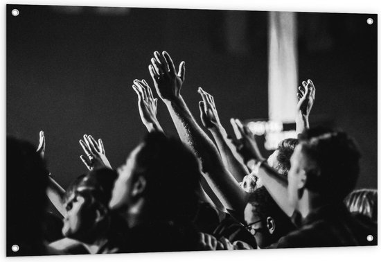 Tuinposter – Publiek bij Concert (zwart/wit) - 120x80cm Foto op Tuinposter  (wanddecoratie voor buiten en binnen)