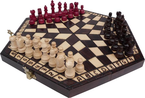 Thumbnail van een extra afbeelding van het spel Chess the Game - Schaken met 3 personen - Klein reis formaat - Uniek schaakspel!