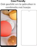 Zwarte telefoonhoes en een screenprotector ernaast, met de tekst 'Case Friendly'.