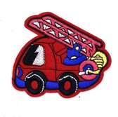 Brandweer Auto Met Ladder Strijk Embleem Patch 7 cm / 6.2 cm / Rood Blauw