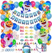 Fissaly® 89 Stuks Shark Verjaardag Versiering – Baby Haai Themafeest Decoratie – Inclusief Feest Ballonnen, Slingers, Toppers, Maskers, Tattoos & Accessoires – Kinderfeest