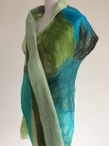 Handgemaakte, gevilte brede sjaal van 100% merinowol - Groen / Turquoise 200 x 31 cm. Stijl open gevilt