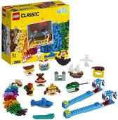 Lego 11009 Classic Bricks And Lights