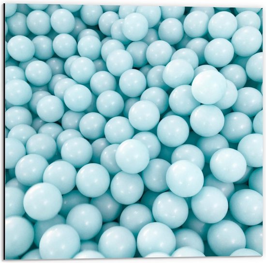Dibond - Blauwe Ballen Bak - 50x50cm Foto op Aluminium (Wanddecoratie van metaal)