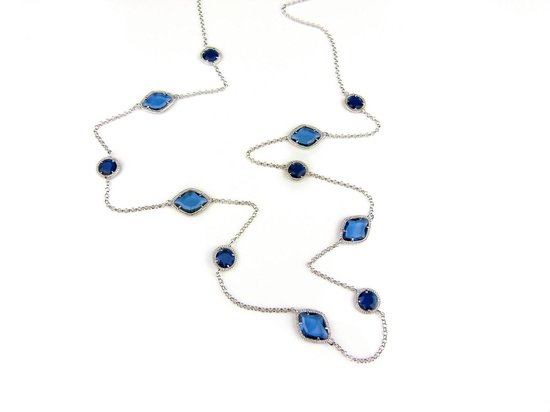 Zilveren halssnoer halsketting collier Model Pret a Porter gezet met blauwe stenen