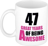 47 great years of being awesome cadeau mok / beker wit en roze
