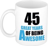 45 great years of being awesome cadeau mok / beker wit en blauw