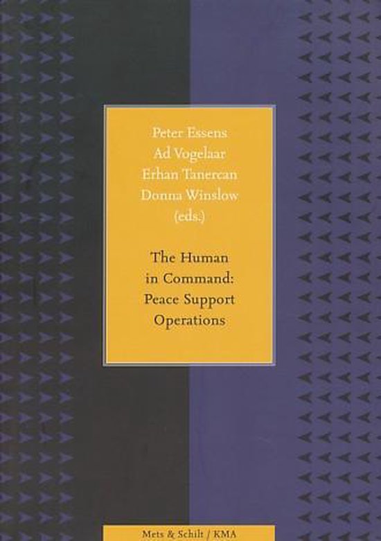 Cover van het boek 'The human in command' van  Essens
