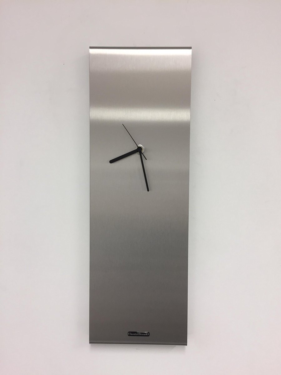 Wandklok LaBrando zilver moden design