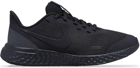 Nike Revolution 5 jongens sneaker - Zwart zwart - Maat 38,5 | bol.com