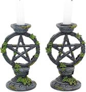 Nemesis Now - Wiccan Pentagram - Set van 2 Heksen Kandelaren - 15cm