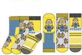 Minions - Per 3 paar verpakte sokken - 1x geel/blauw & 2x geel/grijs - Maten 23 - 26