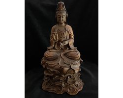 Kwan Yin, ook wel Quan Yin Guanyin of Kannon .Mooie old look Guan Yin Boeddha  30 cm