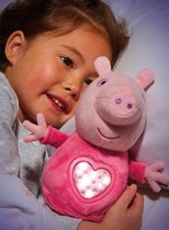 Peppa Pig’s slaapfeestje – Knuffel met muziek en oplichtende buik – Inclusief draagtas