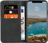 Casecentive Leren Wallet case - Portemonnee hoes - iPhone 11 Pro Zwart