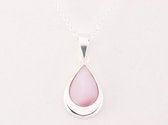 Druppelvormige zilveren hanger met roze parelmoer aan ketting