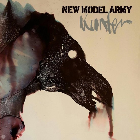 Abstracte albumhoes met een zwarte, vogelachtige vorm op een lichte achtergrond en de tekst 'NEW MODEL ARMY Winter'.