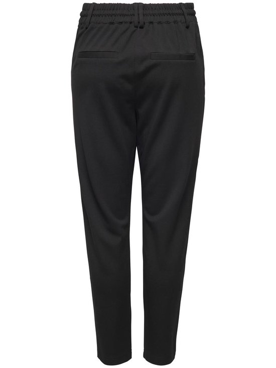 Zwarte chino broek met elastische tailleband en steekzakken, van achteren gezien.