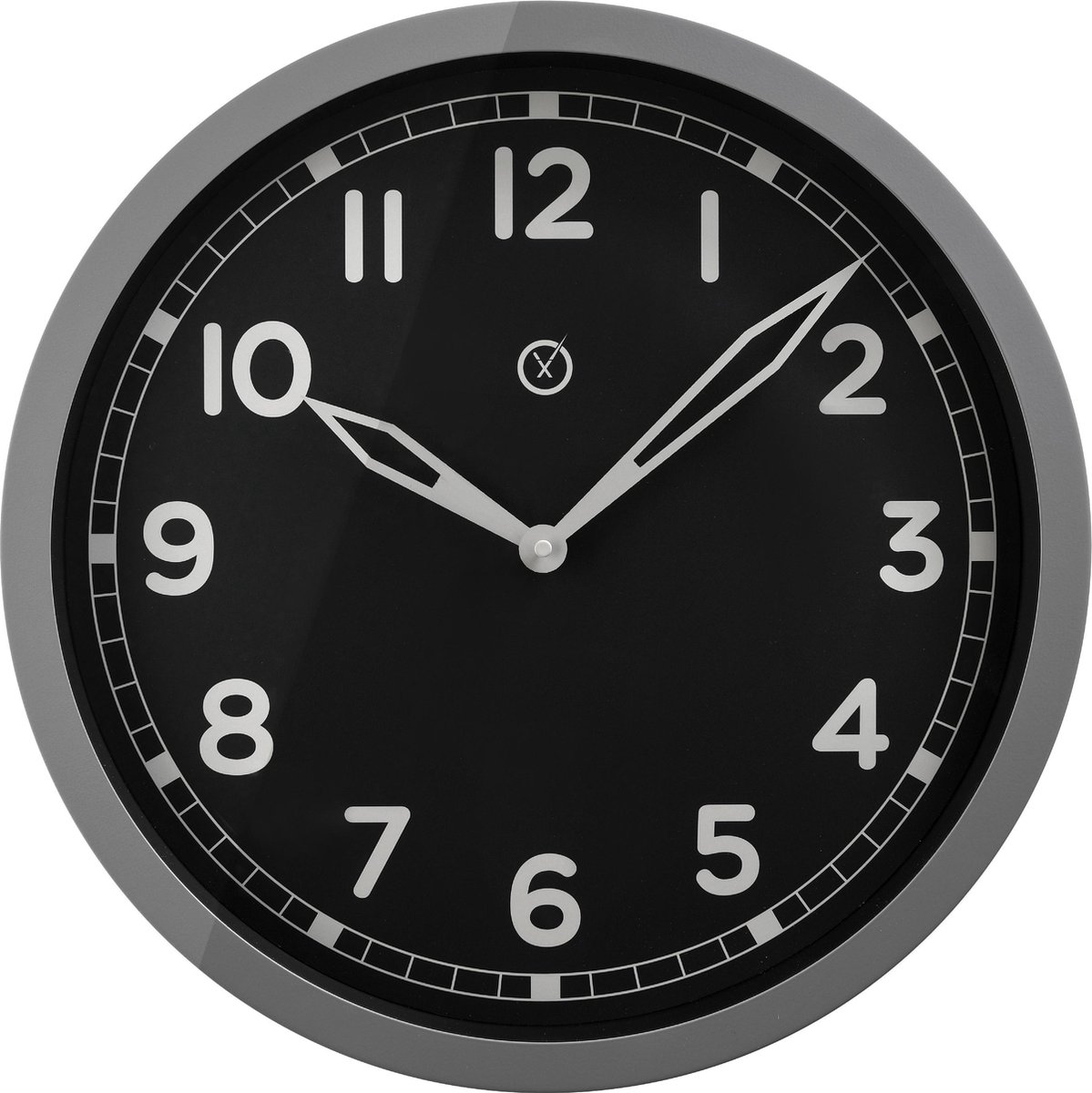 Mondaine Official Swiss Railways WiFi Stop2go wandklok 25 cm, smart kwartsuurwerk, minimalistisch design, rode secondewijzer, bluetooth kamertemperatuur weergave, zilver
