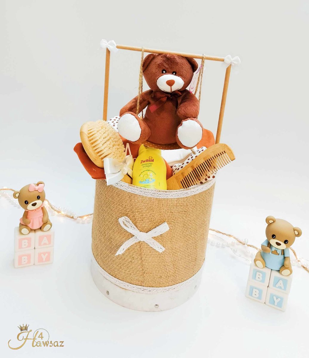 Goedkoopste Genderneutraal kraamcadeauset 9 stuks - Hawsaz.nl cadeau - Baby knuffel - Geboorte cadeau - Gepersonaliseerde kraamcadeaus - Babyverzorging - Slabbetje - Baby muts - baby kam-borstel - Zwitsal - Unisex - Babygeschenkset