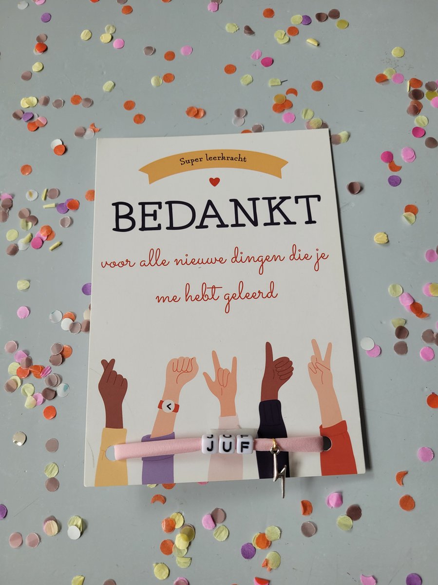 Goedkoopste juf - leerkracht - basisschool - onderwijs - armband - bedankje - bedankt juf - ibiza style - letterarmband - licht roze - bliksem