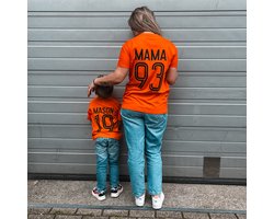 Shirt Oranje - Dames - Rugnummer geboortejaar en naam nickname of Mama - Nederlands elftal - Leuk voor het WK - Maat L - Vergeet niet je naam en geboortejaar door te geven