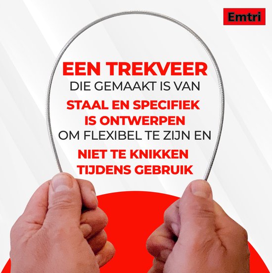 Een trekveer van staal, flexibel en niet te knikken tijdens gebruik. Twee handen houden de gebogen trekveer vast.