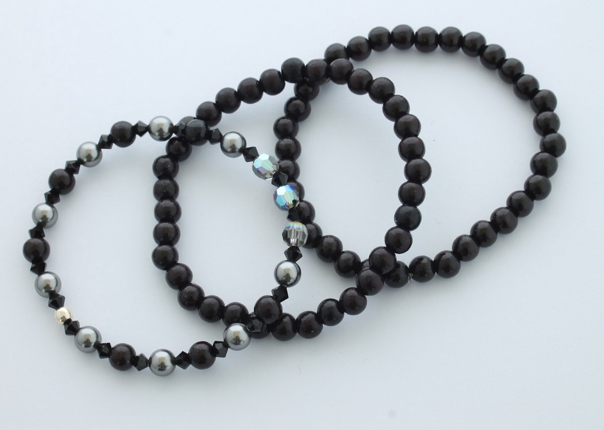 1 x Elastische Armband met Kristallen en 2 x houten kralen armbanden A kwaliteit - 20 cm - Swarovski - Trendy - Cadeau - Kerstcadeau - Sinterklaas - Uni-sex - Accessoires - Kralenarmband - Houtenkralen - Armbanden - Stoer - Charmant