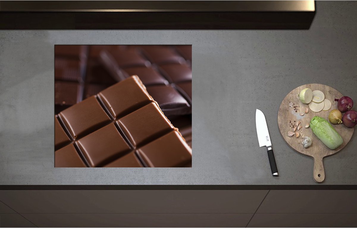 Inductieplaat Beschermer - Brokken van Verschillende Smaken Chocolade - 58x52 cm - 2 mm Dik - Inductie Beschermer - Bescherming Inductiekookplaat - Kookplaat Beschermer van Wit Vinyl