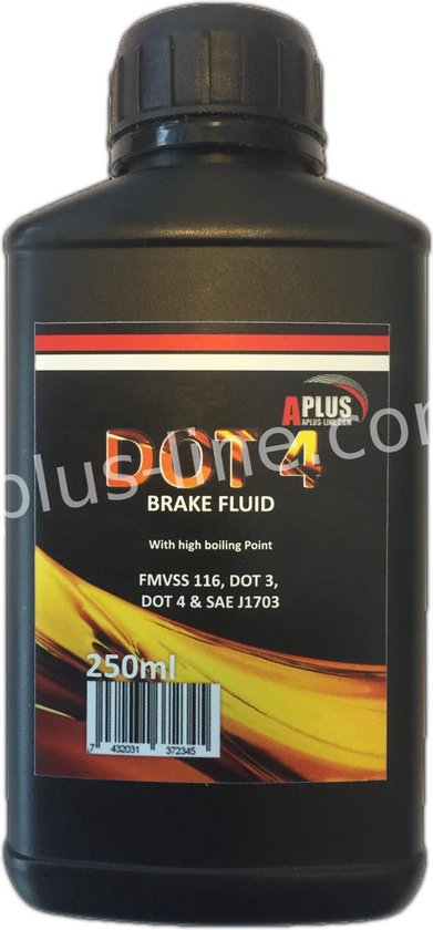Zwarte fles APLUS DOT 4 remvloeistof, 250ml, met tekst en oranje-gele abstracte achtergrond.