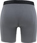 Grijze lange herenshorts van Ten Cate, rug aanzicht, met elastische tailleband.