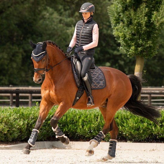 Tapis De Selle De Dressage Eskadron Heritage – Velours Marine – Neuf Avec étiquette